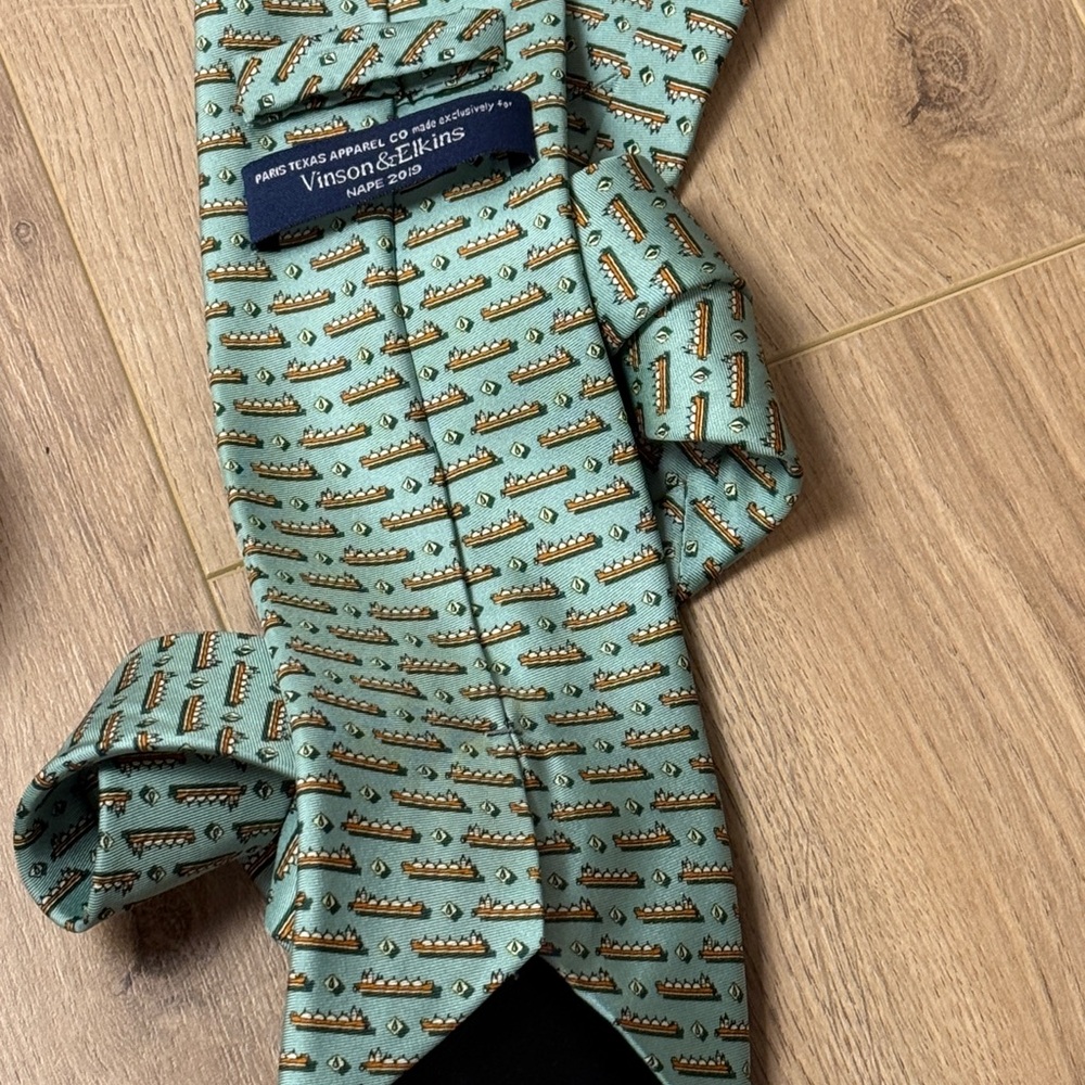 Vineyard Vines Men's Silk Ties - Picture 11 of 11
